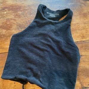Beyond Yoga crop top sports bra size S, heathered black